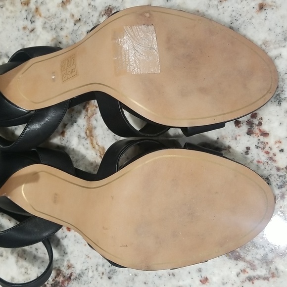 DKNY HEELS - Picture 6 of 11